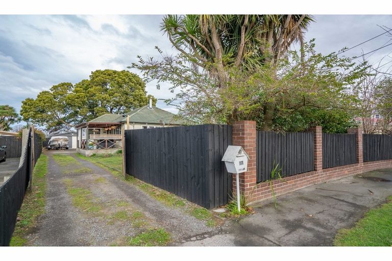 Photo of property in 17 Riselaw Street, Mairehau, Christchurch, 8013