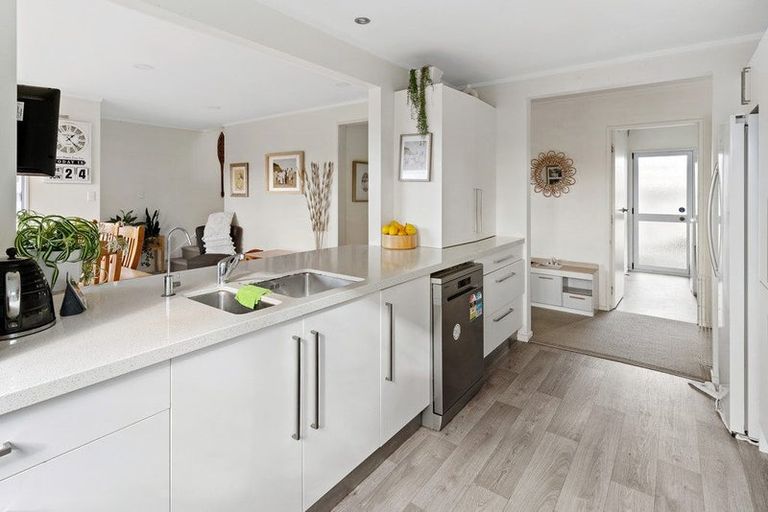 Photo of property in 24 Perindale Drive, Chartwell, Hamilton, 3210