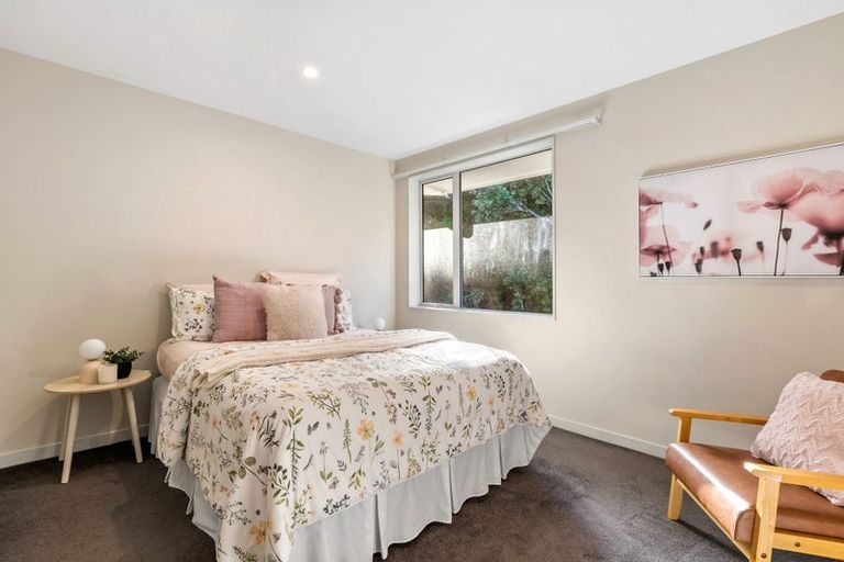Photo of property in 9/8 Thatcher Crescent, Crofton Downs, Wellington, 6035