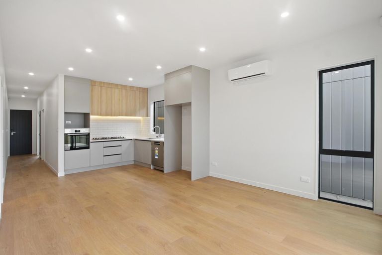 Photo of property in 68 Puwha Street, Massey, Auckland, 0614