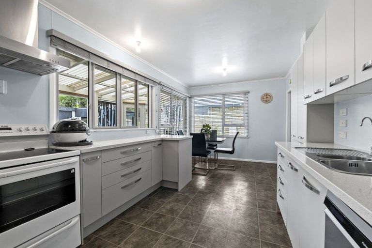 Photo of property in 122 Ngamotu Road, Spotswood, New Plymouth, 4310