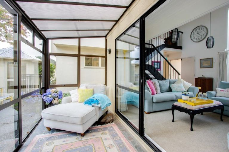 Photo of property in 3 Moana Place, Taradale, Napier, 4112