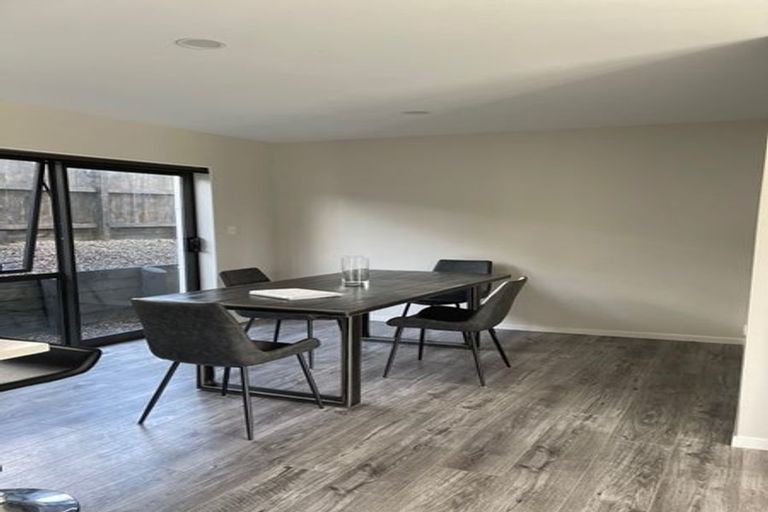 Photo of property in 12 Han Court, Glen Eden, Auckland, 0602