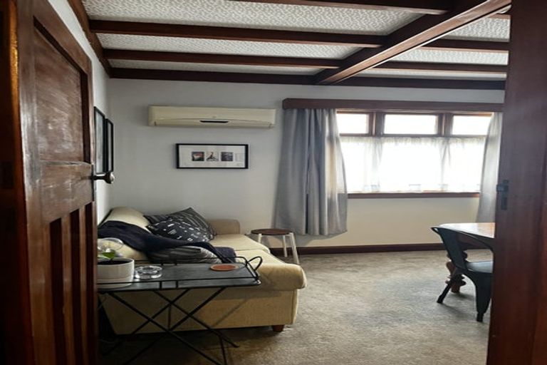 Photo of property in 28 Miro Street, Takaro, Palmerston North, 4410