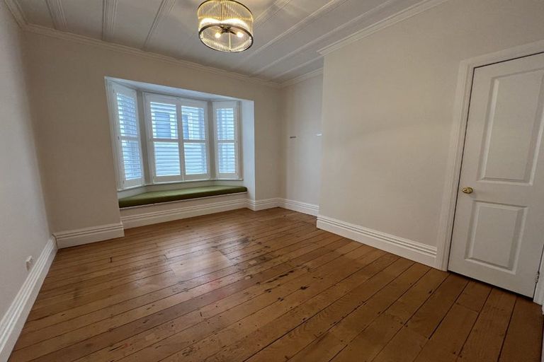 Photo of property in 82 Calliope Road, Stanley Point, Auckland, 0624