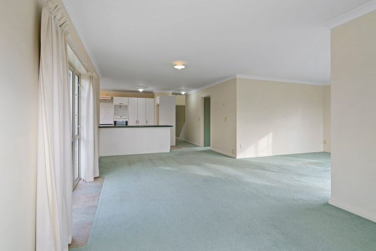 Photo of property in 77a Taylor Street, Cambridge, 3434