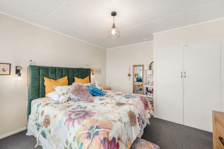 Photo of property in 105 Robertson Street, Gore, 9710