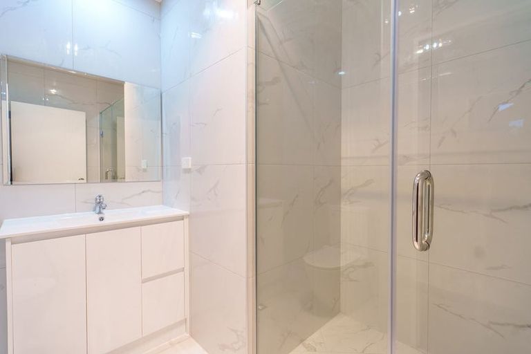 Photo of property in 14b Sunlands Drive, Manurewa, Auckland, 2102