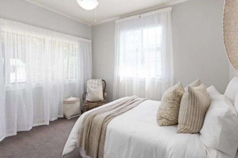 Photo of property in 153 Milton Road, Bluff Hill, Napier, 4110