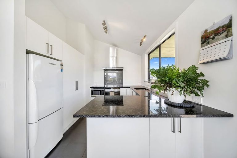 Photo of property in 105 Howden Street, Te Anau, 9600