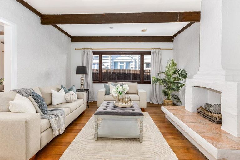 Photo of property in 1/7 Penrose Street, Woburn, Lower Hutt, 5010