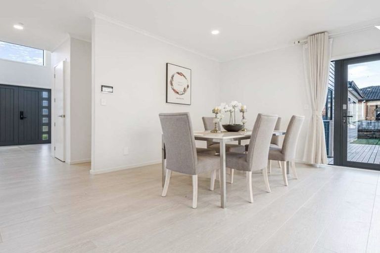 Photo of property in 62 Donegal Park Drive, Flat Bush, Auckland, 2019