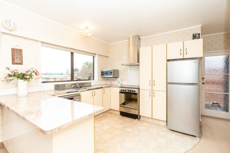 Photo of property in 51 Resthill Crescent, Glenview, Hamilton, 3206