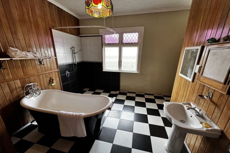 Photo of property in 2 Maine Street, Dannevirke, 4930