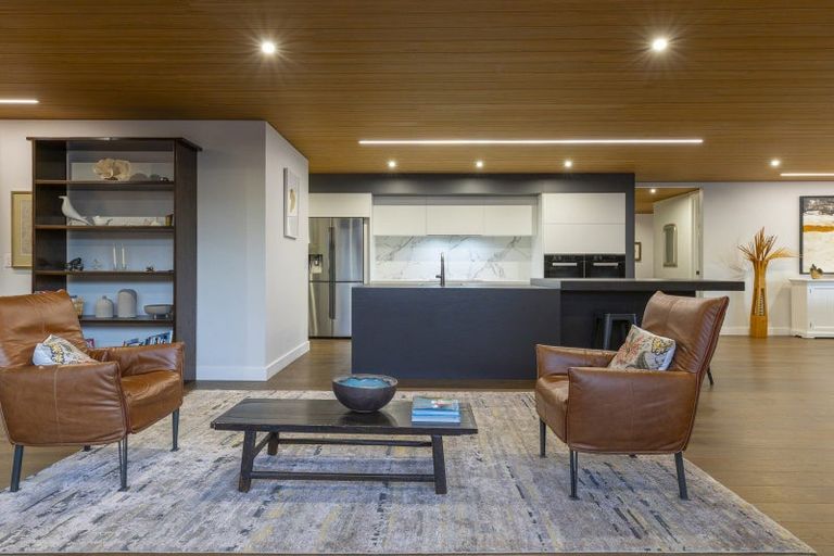 Photo of property in 2 Pataka Road, Taupo, 3330