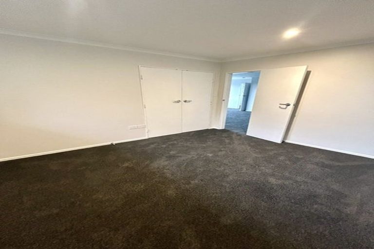Photo of property in 39 Oak Avenue, Paremata, Porirua, 5024