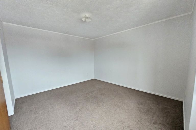 Photo of property in 6/2 Burdendale Grove, Churton Park, Wellington, 6037