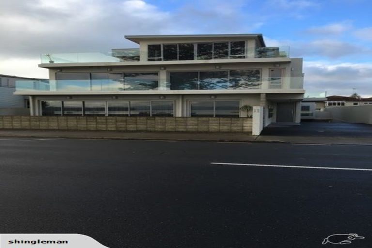 Photo of property in 11 The Mall, Mount Maunganui, 3116