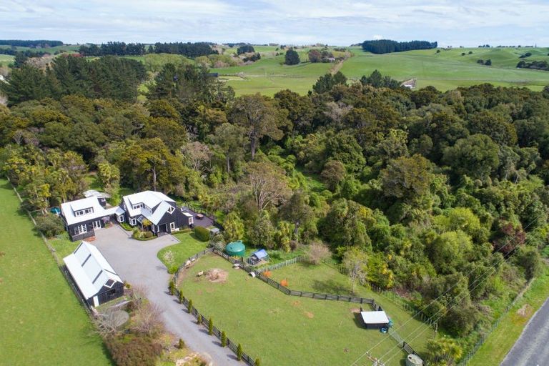 Photo of property in 499 Sandon Road, Feilding, 4779