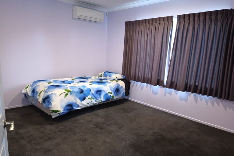 Photo of property in 9 San Clemento Way, Rototuna, Hamilton, 3210