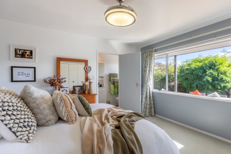 Photo of property in 1 Blundell Avenue, Waipukurau, 4200