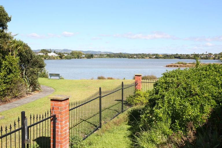 Photo of property in 6 Waione Court, Takanini, 2112