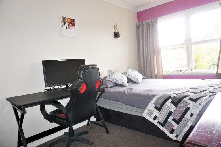 Photo of property in 35 Graham Street, Levin, 5510