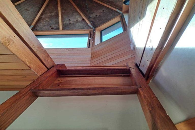 Photo of property in 158 Owhiro Bay Parade, Owhiro Bay, Wellington, 6023