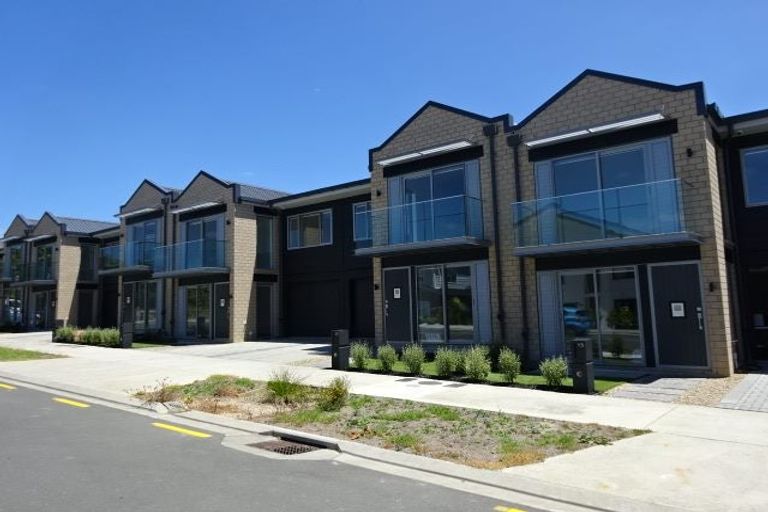 Photo of property in 13 Gunn Way, Hobsonville, Auckland, 0616