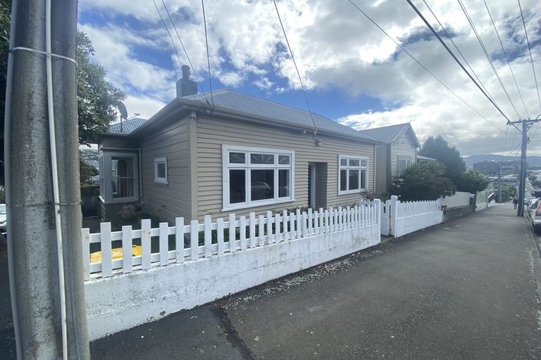 Photo of property in 126 Daniell Street, Newtown, Wellington, 6021