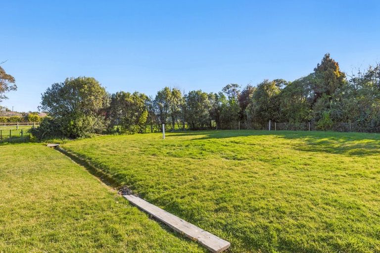 Photo of property in 931 State Highway 1, Te Horo, Otaki, 5581