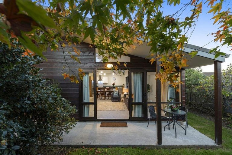 Photo of property in 32a Farquhars Road, Redwood, Christchurch, 8051