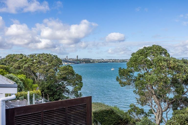 Photo of property in 74 Queen Street, Northcote Point, Auckland, 0627