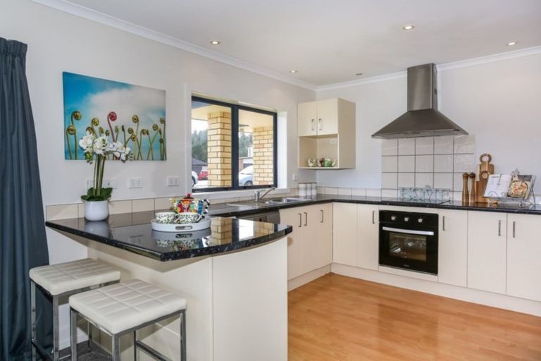 Photo of property in 5 Kokako Rise, Papakura, 2110