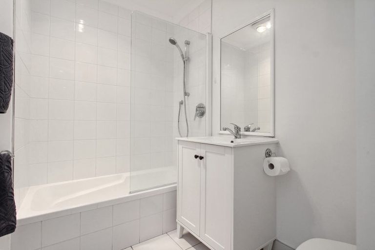 Photo of property in 13 Pooks Road, Ranui, Auckland, 0612