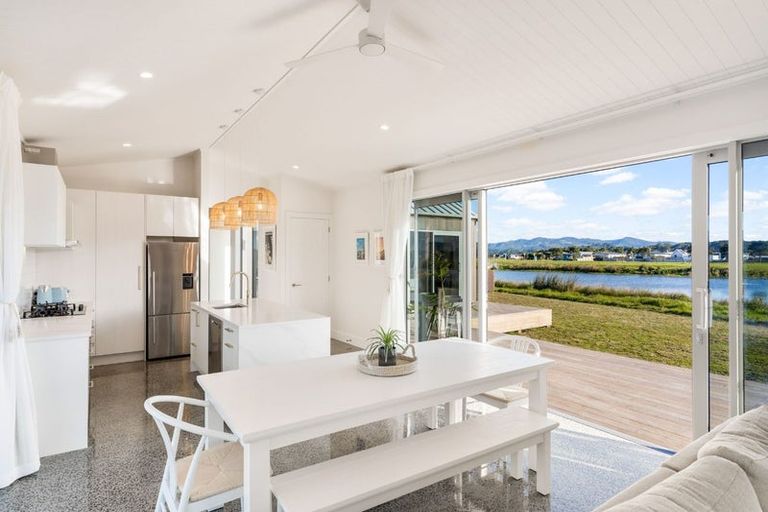 Photo of property in 218 Hamiora Street, Matarangi, 3592