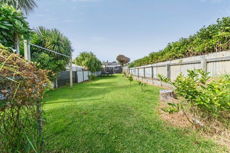 Photo of property in 163 Lemon Street, Strandon, New Plymouth, 4312