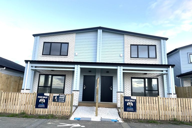 Photo of property in 42 Auranga Drive, Karaka, 2113