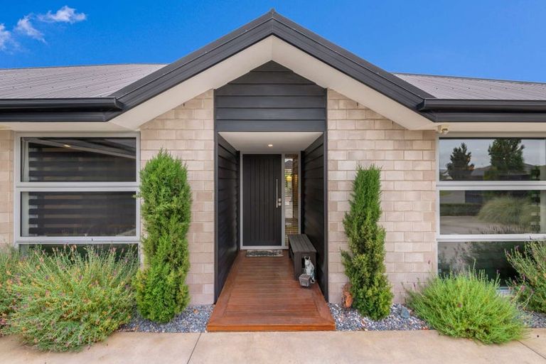 Photo of property in 37 Navy Loop, Rolleston, 7614