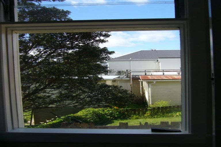 Photo of property in 54 Thompson Street, Mount Cook, Wellington, 6011