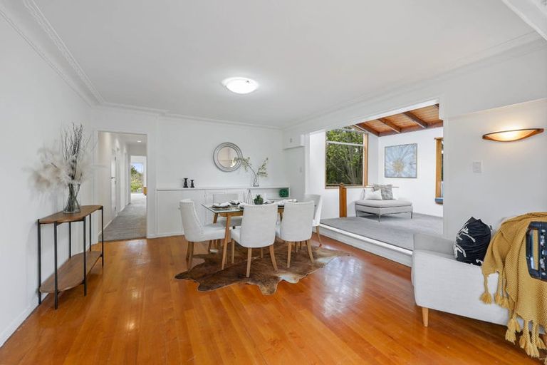 Photo of property in 13 Seymour Road, Mellons Bay, Auckland, 2014