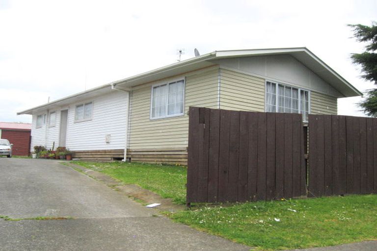 Photo of property in 48 Mascot Avenue, Mangere, Auckland, 2022