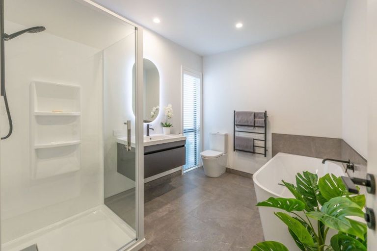 Photo of property in 35 Ashford Avenue, Hokowhitu, Palmerston North, 4410