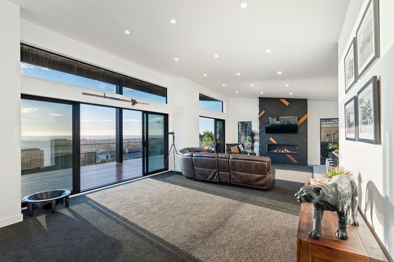 Photo of property in 8 Whio Place, Waikanae, 5036