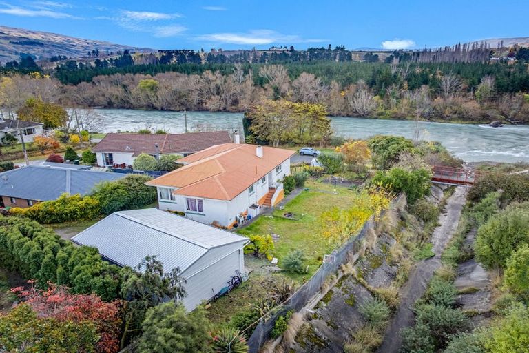 Photo of property in 4 Tweed Street, Roxburgh, 9500