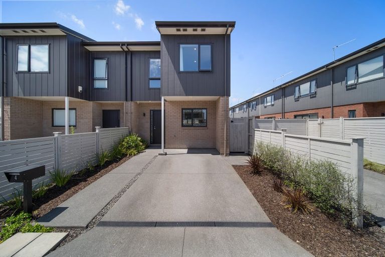 Photo of property in 4 Orona Place, Takanini, 2112