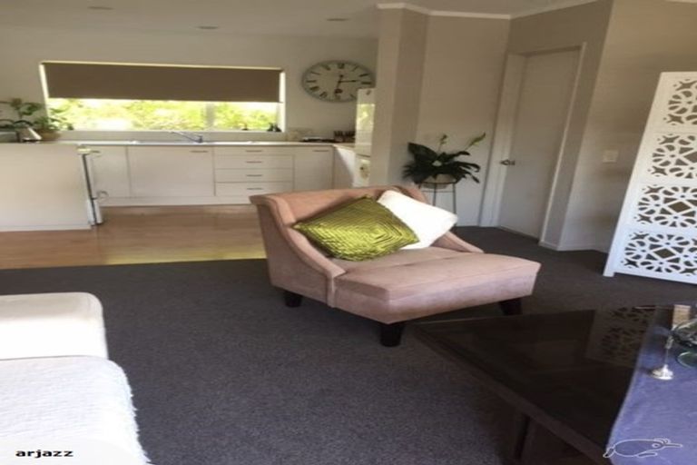 Photo of property in 5 Tern Place, Unsworth Heights, Auckland, 0632