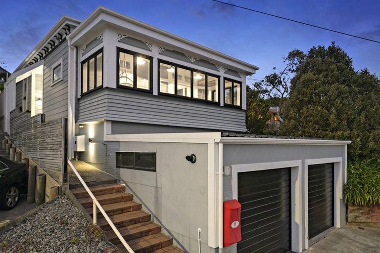 Photo of property in 17 Hamilton Road, Hataitai, Wellington, 6021