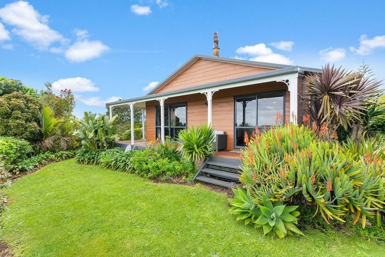 Photo of property in 177 Koru Road, Omata, New Plymouth, 4374