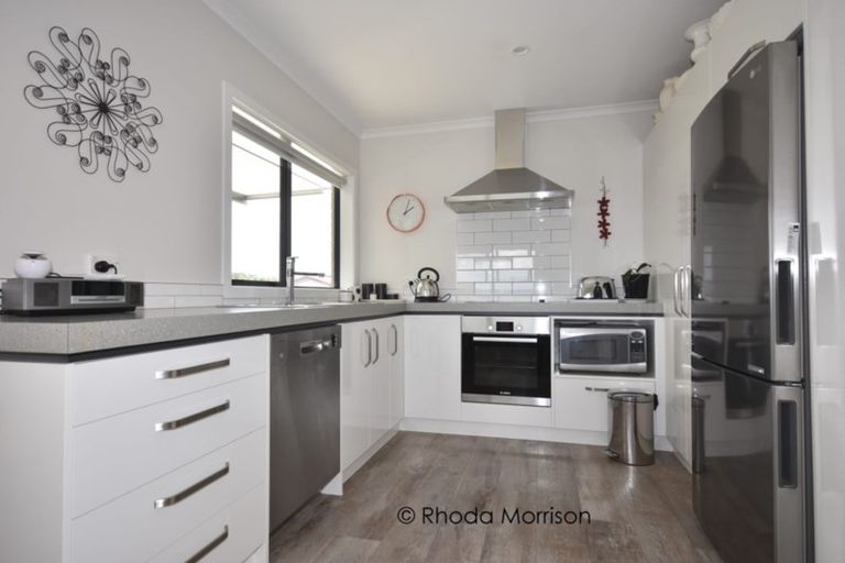 Photo of property in 13 Kotare Crescent, Pahi, Paparoa, 0571